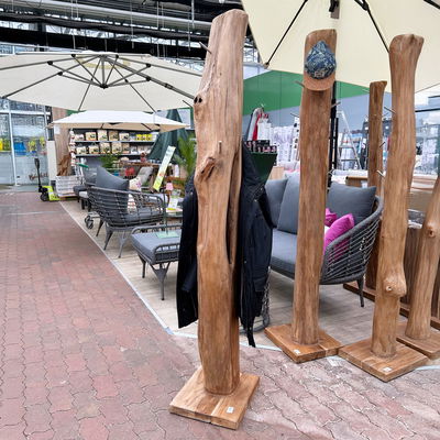 Garderobe mit Kleiderhaken, Teakwurzel, ca. 35 x 40 x H180 cm Garderobe mit Kleiderhaken, Teakwurzel, ca. 35 x 40 x H180 cm