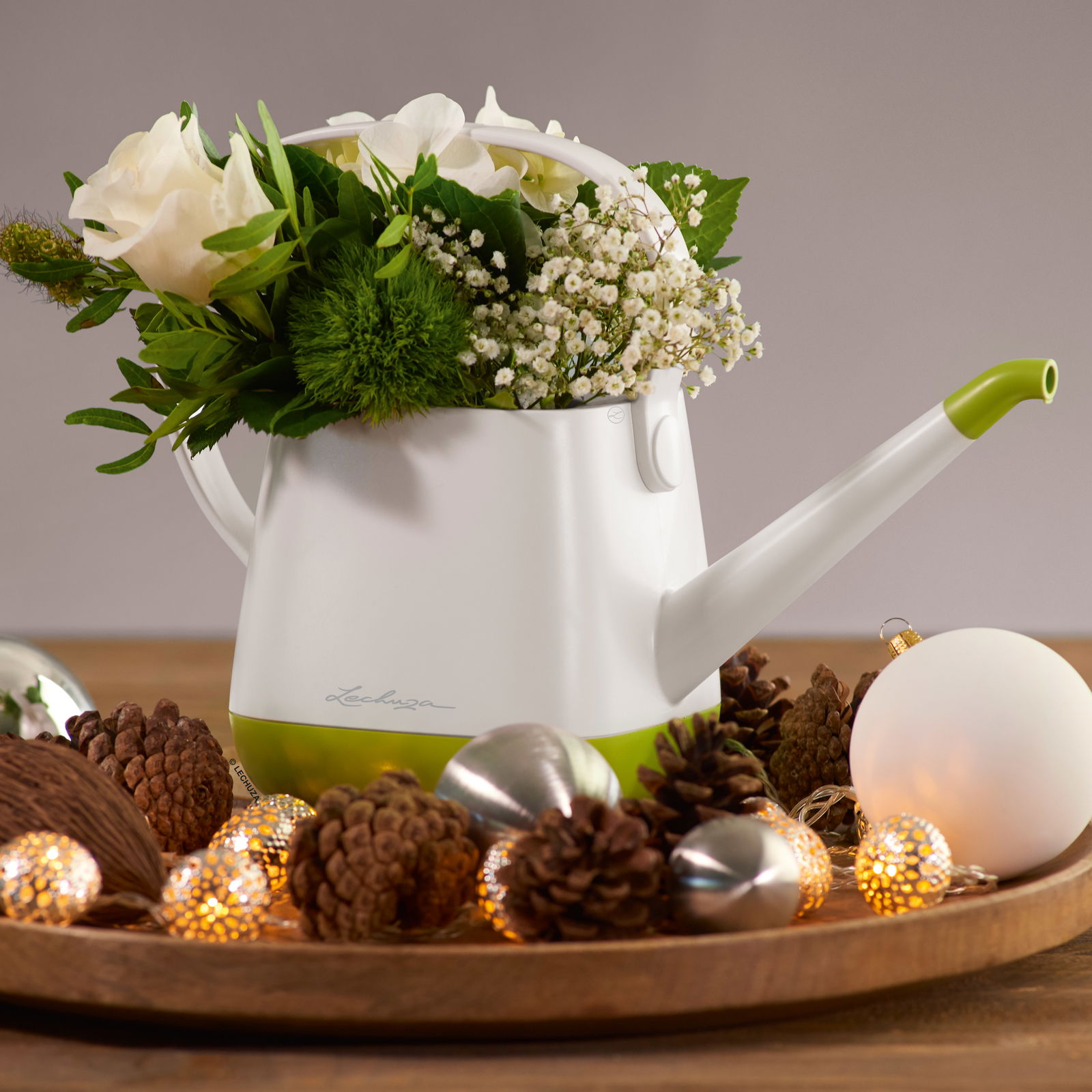 Lechuza 'Yula' Gießkanne, weiß/pistaziengrün seidenmatt, 1,7 Liter