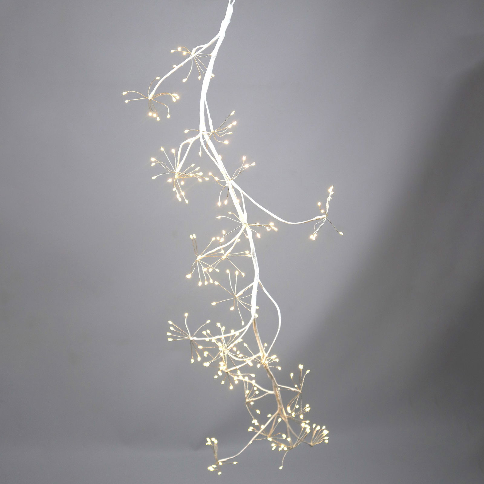 LED Cluster 'Dolde', warmweiß, 600 LEDs, Höhe ca. 300 cm LED Cluster 'Dolde', warmweiß, 600 LEDs, Höhe ca. 300 cm