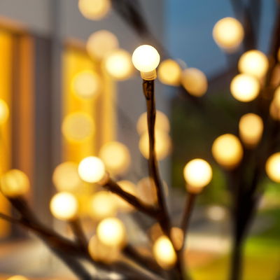 LED Baum, warmweiß, 108 LEDs, Höhe ca. 120 cm LED Baum, warmweiß, 108 LEDs, Höhe ca. 120 cm