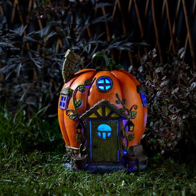 Solar-Häuschen „Kürbishaus“ in Orange-Schwarz aus Polyresin, Maße H 25,5 cm Solar-Häuschen „Kürbishaus“ in Orange-Schwarz aus Polyresin, Maße H 25,5 cm