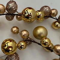 Kugelgirlande, gold, Länge ca. 180 cm Kugelgirlande, gold, Länge ca. 180 cm