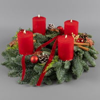 Dekorierter Adventskranz mit Kerzen in Rubinrot, Mix-Grün, ca. 35 cm Ø