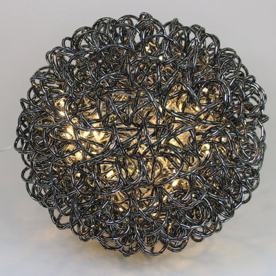 LED Drahtkugel, schwarz, 100 LEDs, ca. Ø 50 cm LED Drahtkugel, schwarz, 100 LEDs, ca. Ø 50 cm