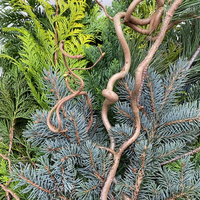 Koniferenstrauß aus verschiedenem Schnittgrün, Länge ca. 60 cm, 2 Bund