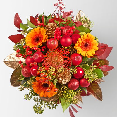 Blumenstrauß 'Bratapfel', handgebunden