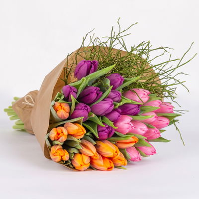 Schnittblumen-Mix aus 30 Tulpen in lila, pink & orange mit Heidelbeere