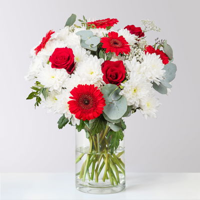 Blumenstrauß 'Prima' rot-weiß, handgebunden Blumenstrauß 'Prima' rot-weiß, handgebunden