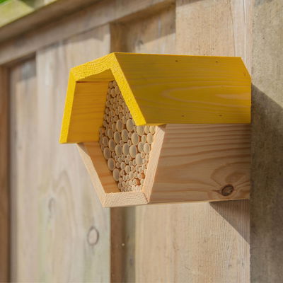 Insektenhotel für Wildbienen, sechseckig, naturbelassen, 12,8 x 14,6 x 14,8 cm Insektenhotel für Wildbienen, sechseckig, naturbelassen, 12,8 x 14,6 x 14,8 cm