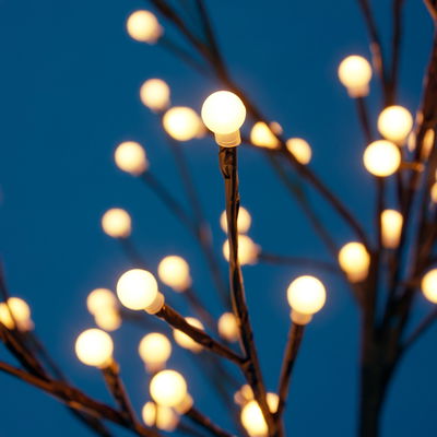 LED Baum, warmweiß, 108 LEDs, Höhe ca. 120 cm LED Baum, warmweiß, 108 LEDs, Höhe ca. 120 cm