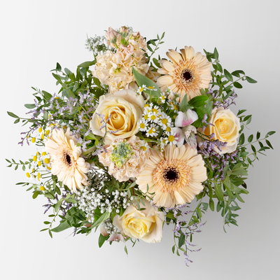 Blumenstrauß 'Celina', handgebunden