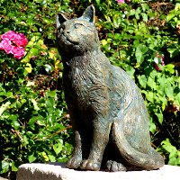 Rottenecker Bronze-Katze, mittelgroß, sitzend, 25 x 13 x 23 cm