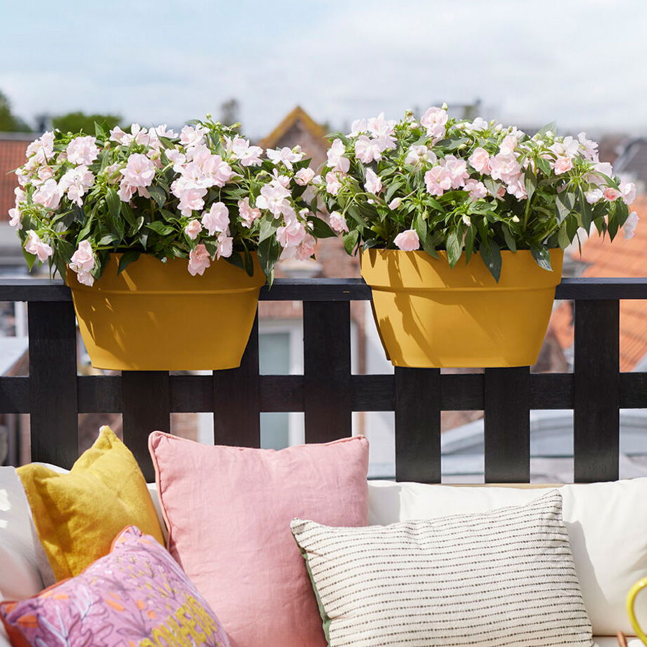 Elho Pflanzgefäß 'Vibia Campana Flower Bridge', gelb Elho Pflanzgefäß 'Vibia Campana Flower Bridge', gelb