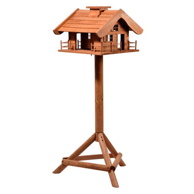 Vogelfutterhaus Almhütte mit liebevollen Details, inkl. Ständer, FSC®, ca. 56 x 46 x 35,5 cm