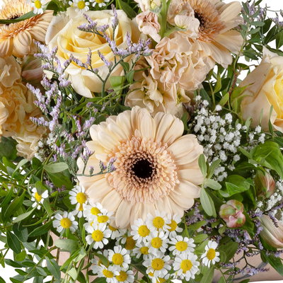 Blumenstrauß 'Celina', handgebunden