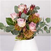 Blumenbund Rose 'Memory Lane', Eukalyptus und Kapgrün, mit gratis Grußkarte